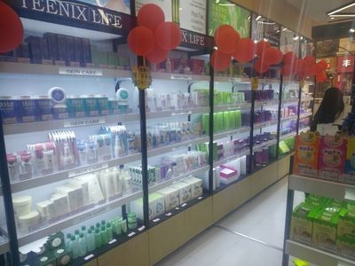 小资生活一站式连锁助力开化妆品品牌连锁店(图)